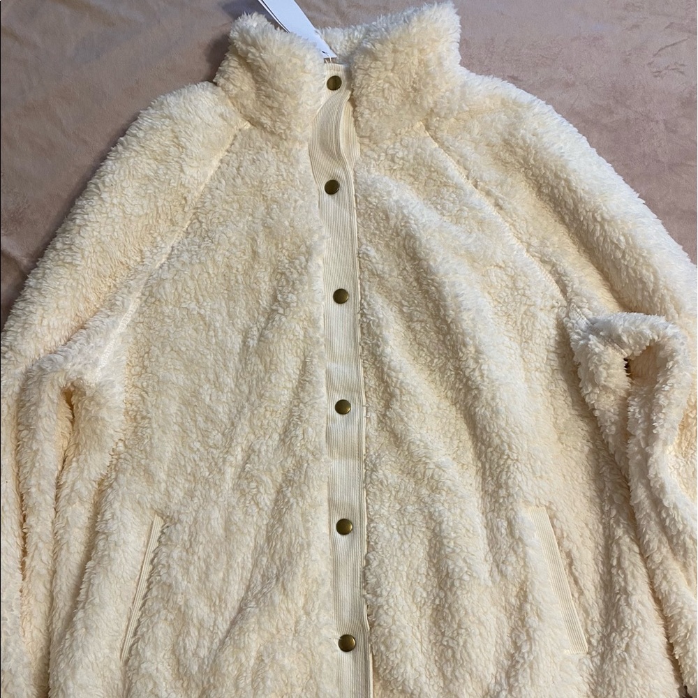 white tecrew jacket